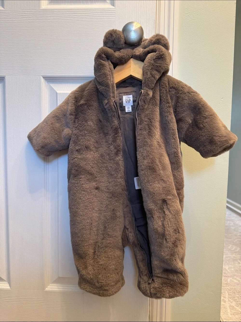 GAP Baby Brown Bear Faux Fur Hooded heavyweight One-Piece